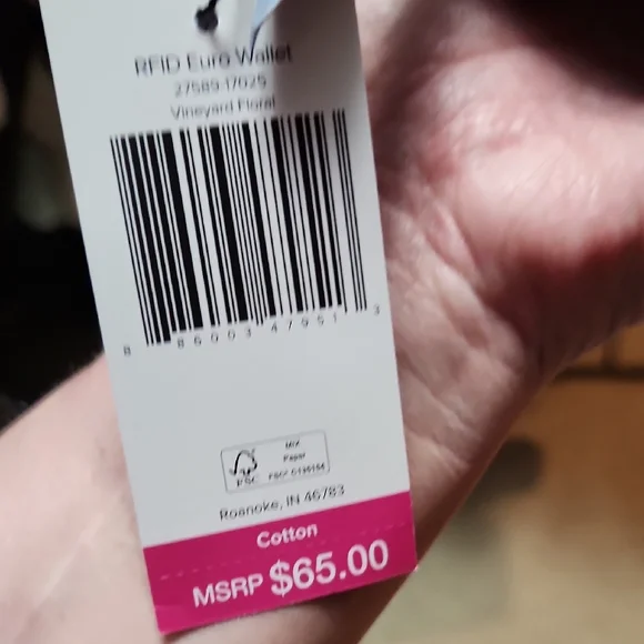 Vera Bradley Quilted Floral Wallet in Red and Blue - Picture 4 of 5